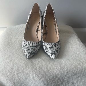 Guess "snake" skin heels